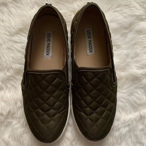 Steve Madden Slip-Ons